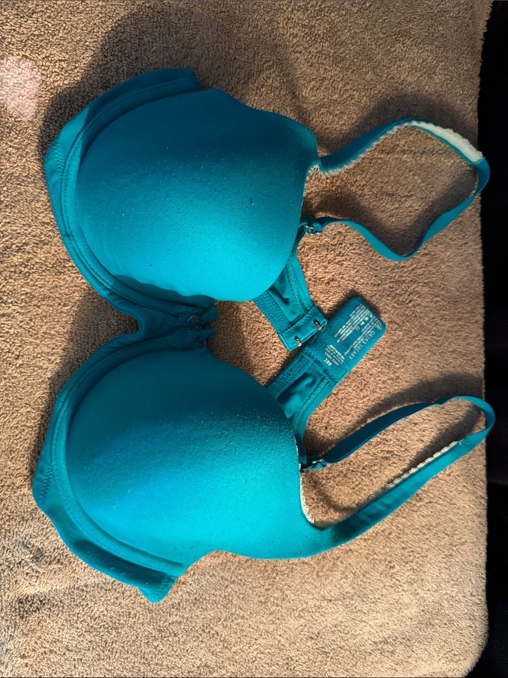 Victoria's Secret Turquoise Molded T-Shirt Bra